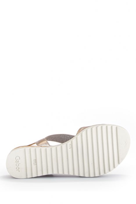 42753 Gabor Kadın Dolgu Topuklu Deri Sandalet 3.5-7.5 82 Metalik/Satin Met. (LDS) puder (Kork)