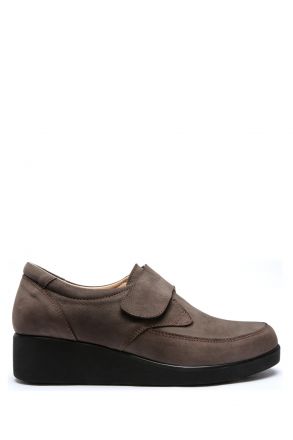 AC582609 Kifidis Anatomik Kadın Velkrolu Deri Ayakkabı 36-41 15680 Koyu Vizon Nubuk/Wedge Nubuck